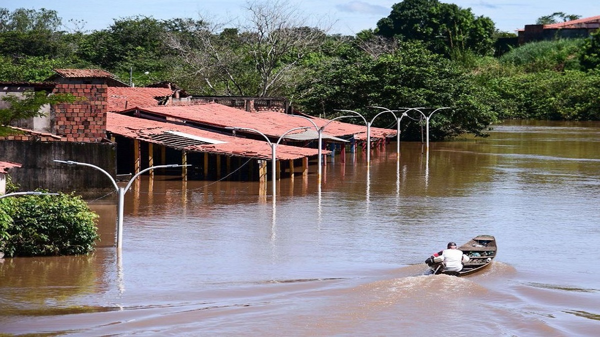 O vice-governador, Gabriel Souza, publicou postagem, na manhã deste domingo, nas redes sociais sobre as mortes em decorrência das chuvas. Foto: EBC
