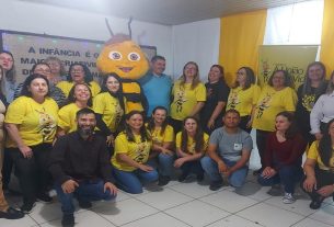Alunos da escola apresentaram os projetos desenvolvidos durante o programa.