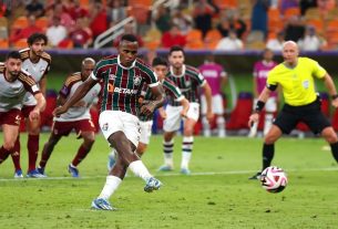 Os gols da partida foram marcados por Jhon Arias (pênalti) e John Kennedy. Foto: Divulgação/Fifa