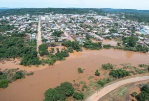O Volta por Cima destina R$ 2,5 mil para desabrigados ou desalojados e R$ 700 para atingidos. Foto: Maurício Tonetto/Secom