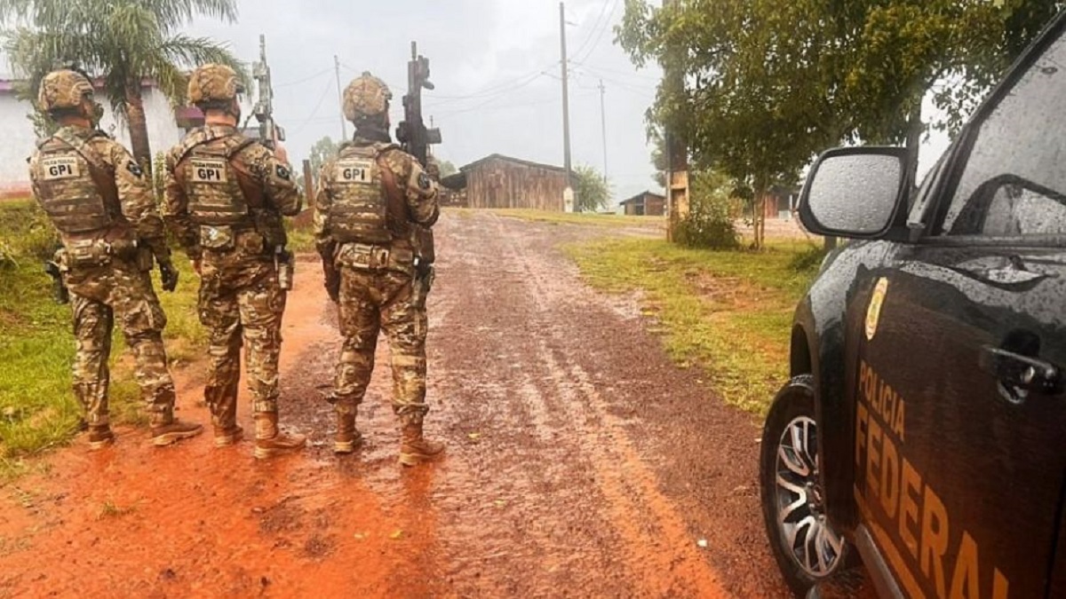 Ação mira grupo que fornecia armas para confronto na reserva indígena de Cacique Doble