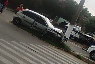 O condutor ficou ferido e foi socorrido pelo Samu