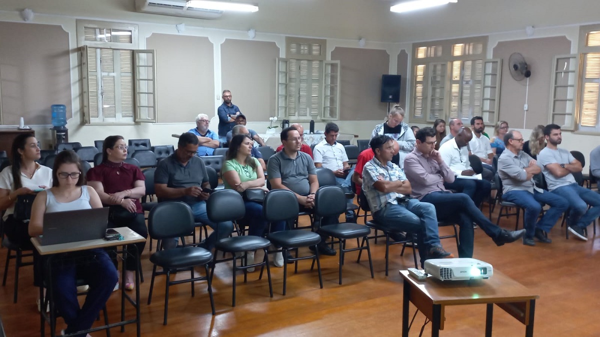 O Plano de Saneamento Básico foi apresentado para analise no dia 03 de Janeiro