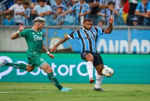 Centroavante teve atuação apagada na vitória sobre o Juventude pelo Gauchão Foto: Lucas Uebel/Grêmio