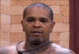 Agora, o assunto gira em torno do cantor Rodriguinho e do motorista de aplicativo Davi.