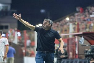 Para o técnico Eduardo Coudet, o Internacional perdeu por 2 a 1 para o Guarany de Bagé nos primeiros 20 minutos do primeiro tempo