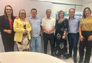 O objetivo do encontro foi estreitar mais as ações conjuntas dos municípios da região na área da saúde.