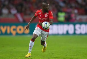 Atacante foi convocado pela seleção do Equador.