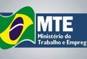 Empresas com mais de 100 funcionário devem preencher um questionário no Portal Emprega Brasil explicando os critérios de remuneração adotados Foto: Valeria Gonçalvez/Estadão