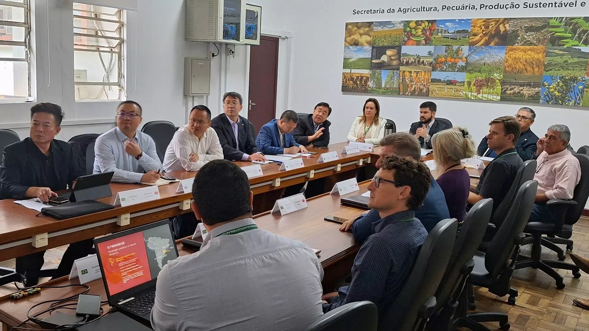 A comitiva foi recebida na sede da Secretaria Estadual da Agricultura, Pecuária, Produção Sustentável e Irrigação