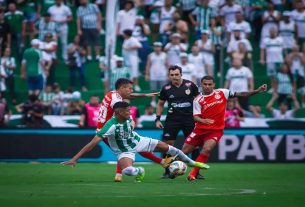 A partida foi disputada no Estádio Alfredo Jaconi