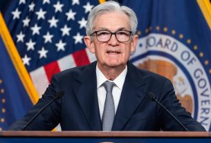 Otimismo volta aos mercados globais após sinais de Powell sobre juros