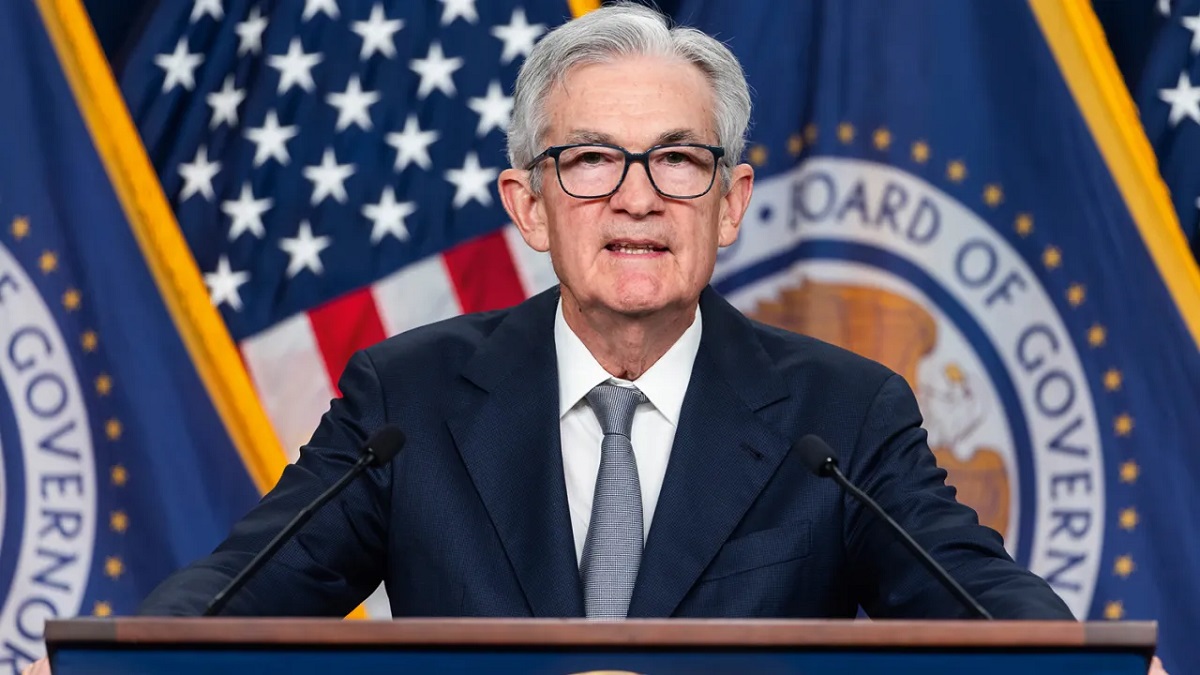 Otimismo volta aos mercados globais após sinais de Powell sobre juros