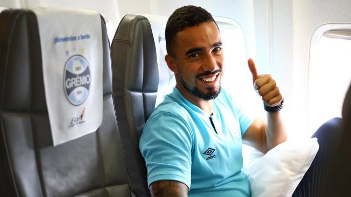 Fábio atuou em Caxias do Sul e poderá estar em campo em La Paz