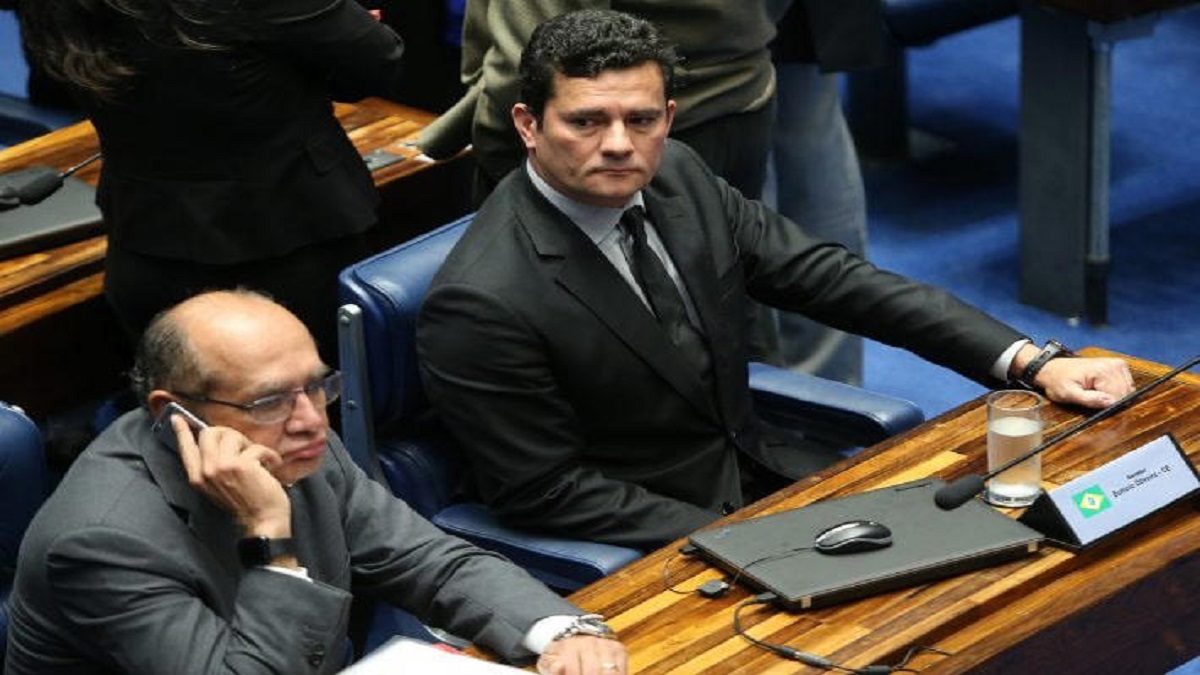 Gilmar Mendes e Sérgio Moro no Senado, em dezembro de 2016