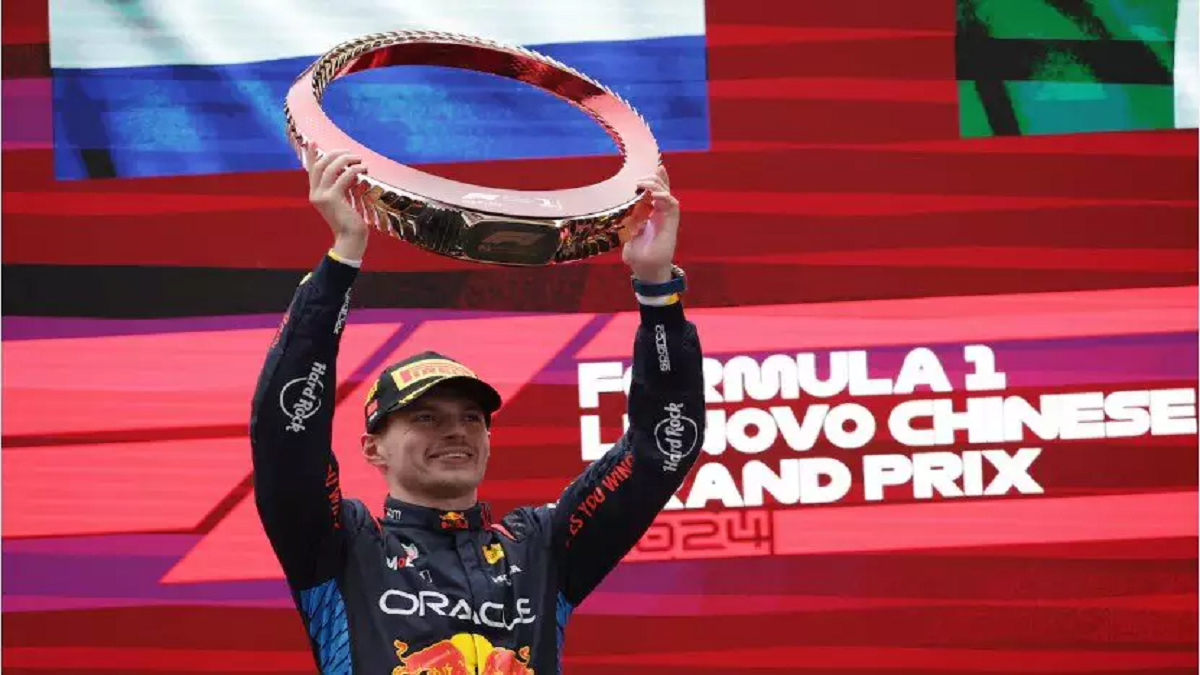 O piloto holandês que largou na pole position se manteve na liderança durante toda a corrida com ampla vantagem.