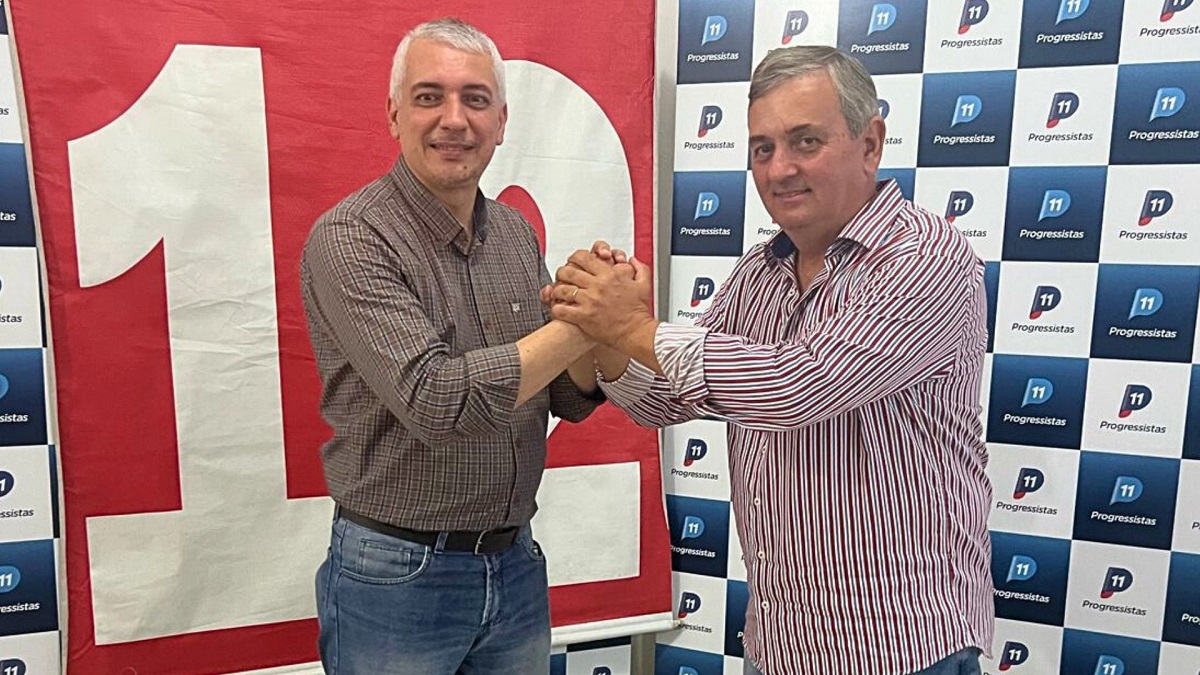 MARCOS MARANATA E RENATO NOGUEIRA, TRAJETÓRIAS DISTINTAS, MAS COM UM OBJETIVO EM COMUM: O BEM-ESTAR DA POPULAÇÃO DE CAMAQUÃ.