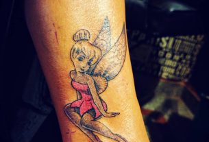 Mais de 110 tatuagens fofas e minúsculas para meninas - designs e significados (2017)