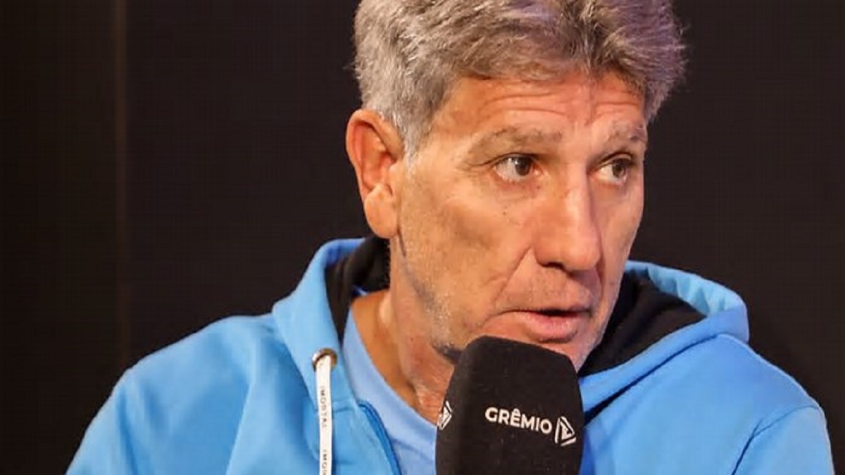 Em entrevista, o treinador do Grêmio mandou um recado ao dirigente do Mengão, que ligou o alerta para desfalques no time de Tite