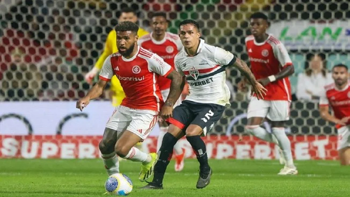 Jogo disputado em Criciúma acabou não saindo do empate sem gols e que não favoreceu ninguém.