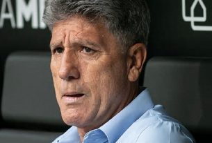 Treinador não vem bem e a torcida começa a pressionar o comandante