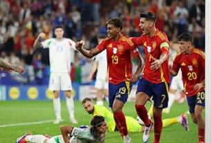 Grupos B e C fizeram a segunda rodada na competição, com Eslovênia x Sérvia, Dinamarca x Inglaterra e Espanha x Itália