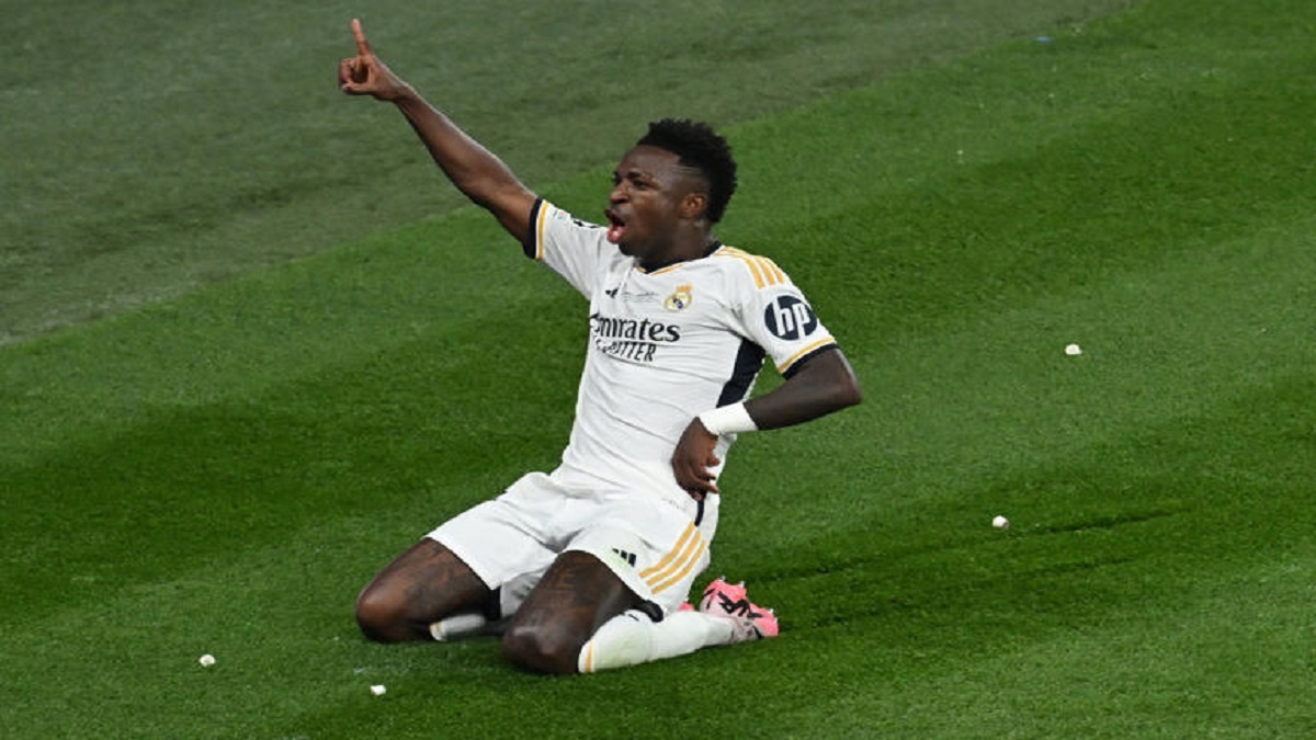 Já na reta final do jogo, Vinícius Junior recebeu de Bellingham na ponta esquerda e bateu de forma indefensável, selando o título do Real Madrid em Wembley e marcando mais uma vez seu nome na história do torneio.