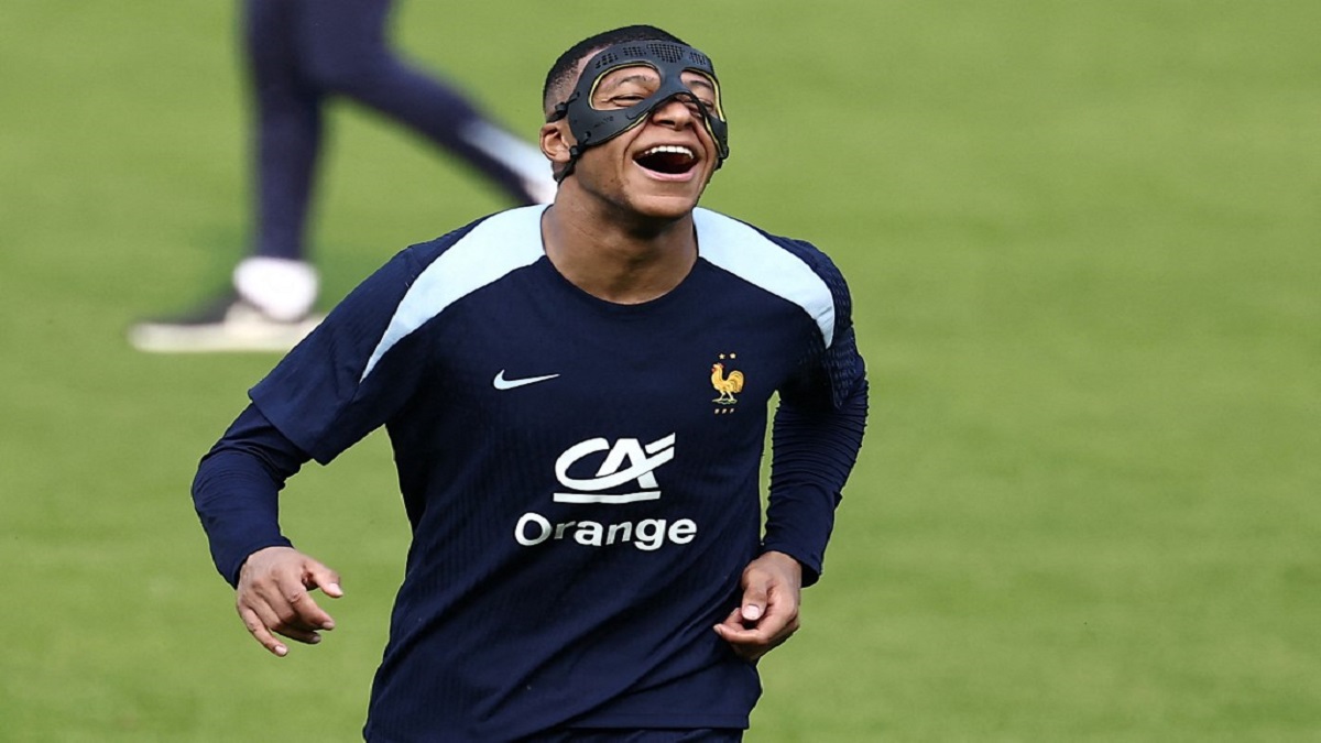 O capitão da seleção francesa Kylian Mbappé falou neste domingo, véspera da partida contra a Bélgica