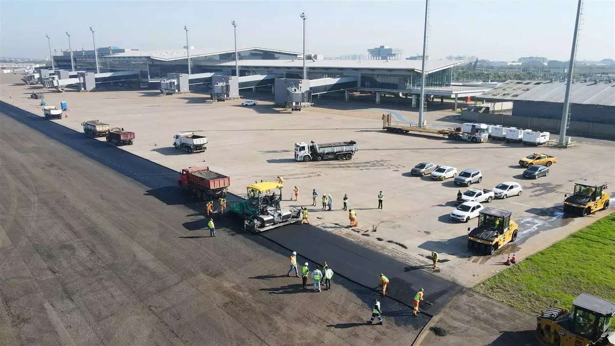 Segundo a Fraport Brasil, quase toda a estrutura da pista do aeroporto precisou ser reconstruída