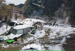 Avião que caiu em Vinhedo, SP, ficou destruído — Foto: Arquivo pessoal