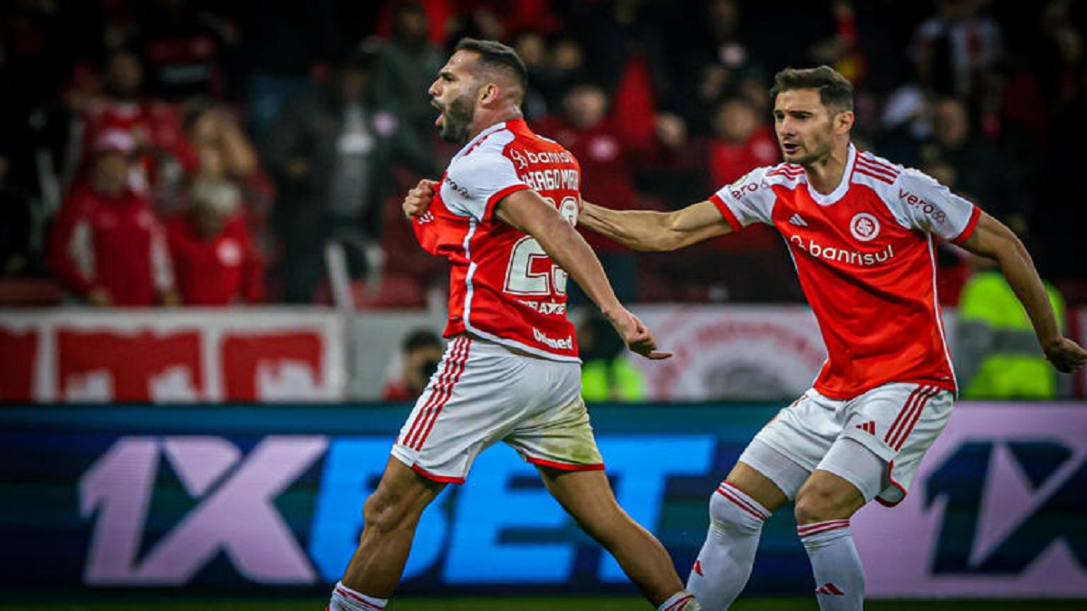 Em duelo atrasado da 6ª rodada do Brasileirão, o Colorado encerrou um jejum de 12 jogos sem vencer. (