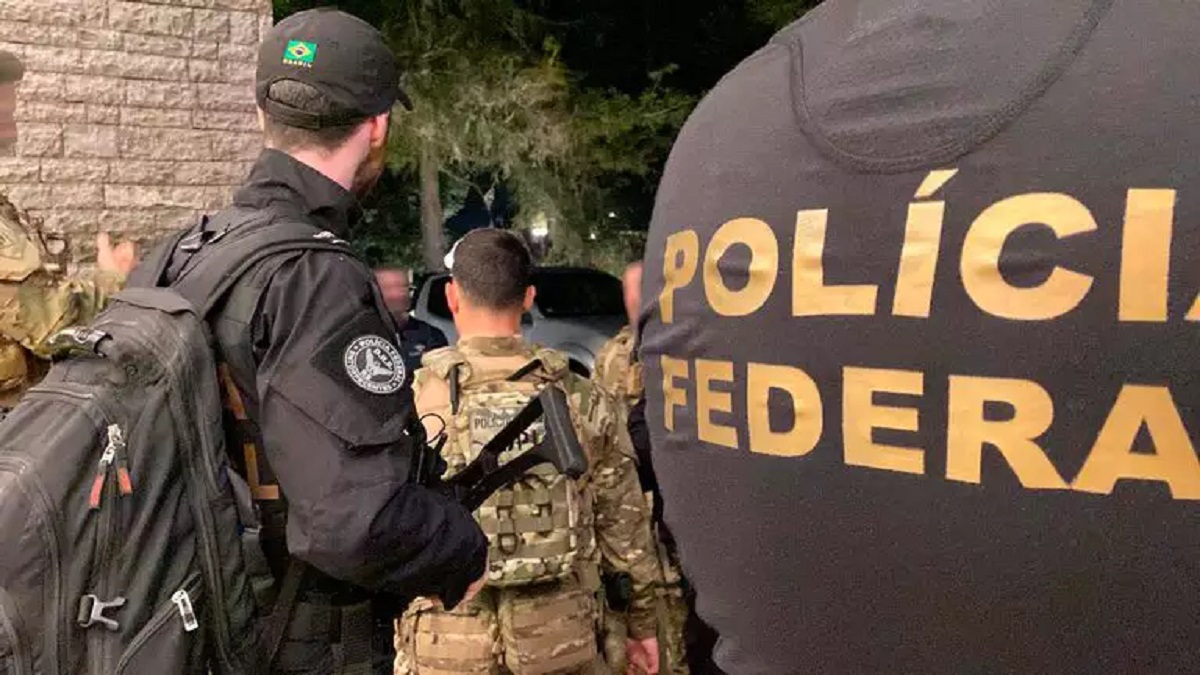 Foram cumpridos oito mandados de prisão e 19 de busca e apreensão em Caxias do Sul, São Paulo, Fortaleza e Brasília