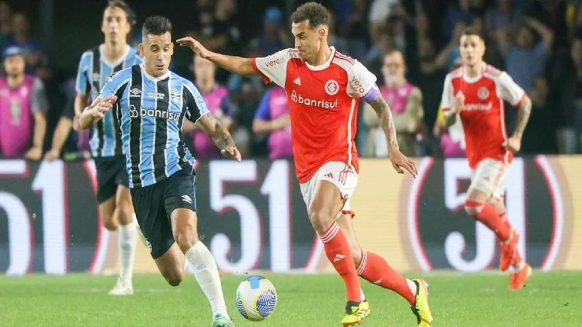 Na mesma data e horário, Vitória e Bragantino se enfrentam no Barradão, em Salvador