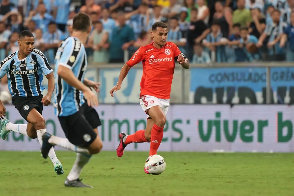 Com o resultado, o Colorado chegou aos 49 pontos na sexta colocação