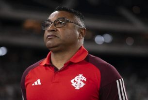 Roger-no-Grenal-443-Jorge-Rodrigues-AGIF