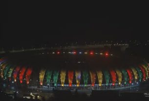 Estadio Beira-Rio iluminado om as cores do RS em Porto Alegre