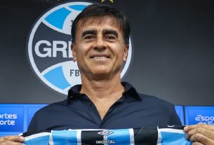 Ele chega após ser campeão argentino pelo Vélez Sarsfield