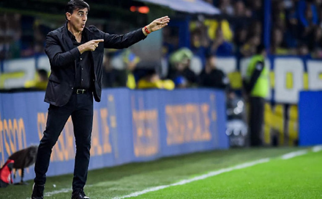 Gustavo Quinteros, novo técnico do Grêmio, comandando o Velez Sarsfield em 2024