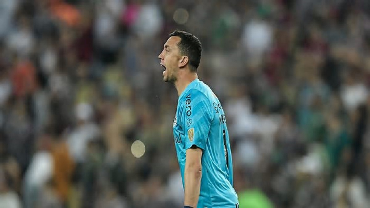 Nesta manhã de quarta-feira (15), uma atualização preocupante envolvendo o goleiro Marchesín bombou nos bastidores do Grêmio.
