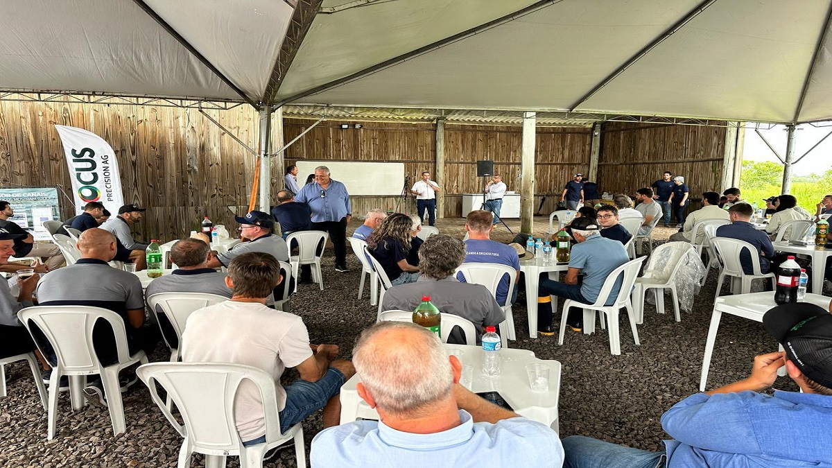 Vice-prefeito Luciano Dias esteve no encontro voltado aos produtores de arroz.