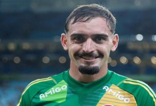 Um dos pilares da fase vivida é o goleiro Anthoni.