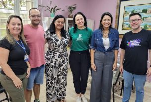 O programa oferecerá aulas de reforço escolar