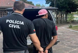 Prisão ocorreu na praça Zeca Netto em Camaquã