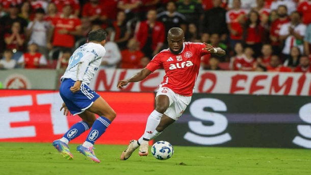 Enner Valência marcou uma vez, ...