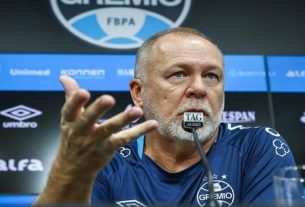 Mano Menezes foi alvo de críticas em sua estreia. Foto: Lucas Uebel/Grêmio