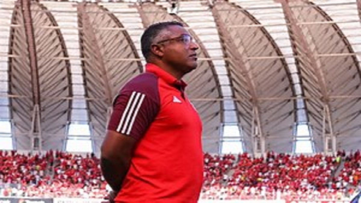 Diante da intensa sequência de partidas, Roger Machado comentou sobre o planejamento da equipe para os próximos compromissos.