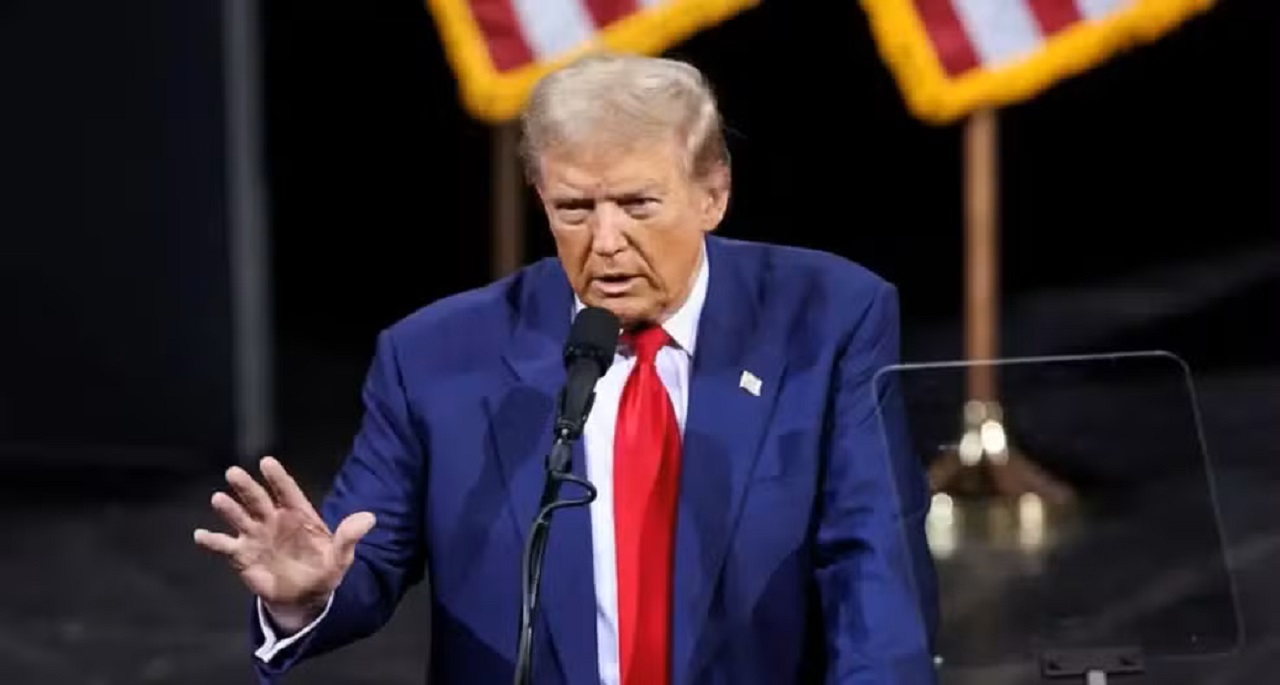 Trump - Foto Mike Blake Reuters