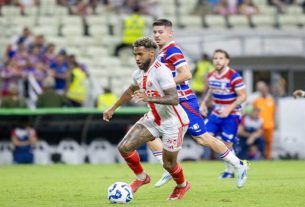 Wesley em ação diante do Fortaleza. Foto: Baggio Rodrigues/AGIF