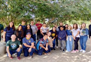 visita de representantes do Projeto Verde É Vida nas EMEFs