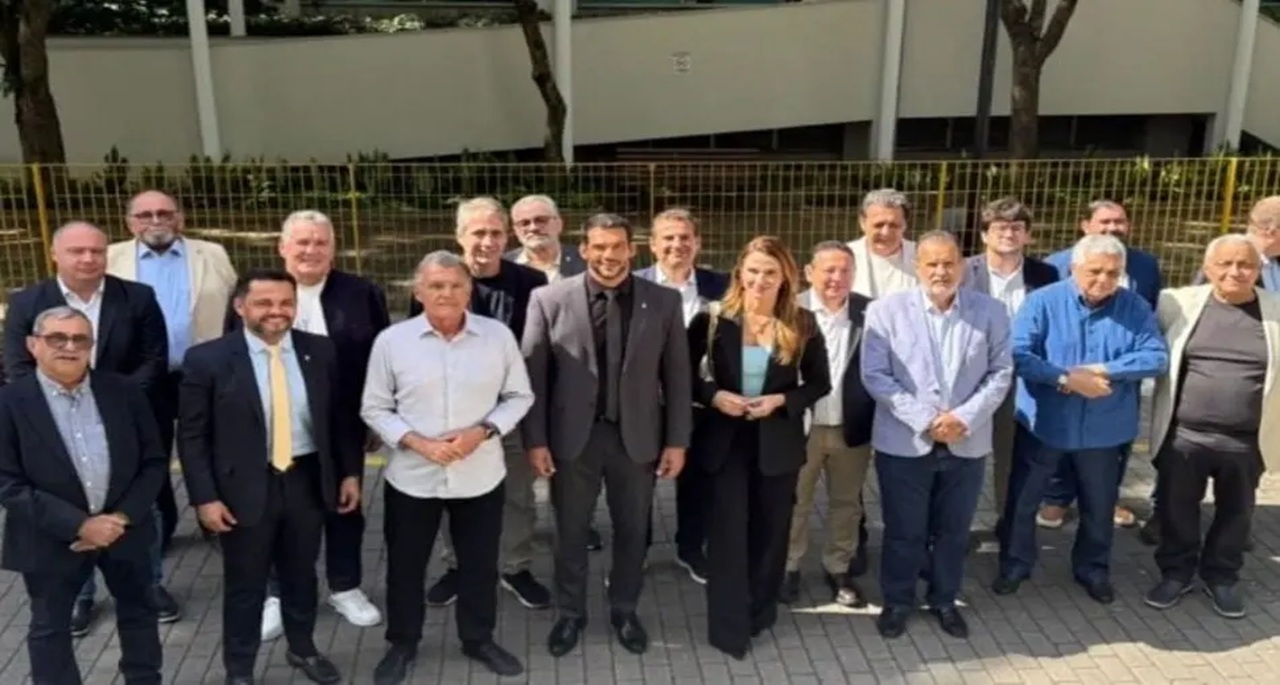 Samir Xaud e os vices (Foto: Reprodução/ Redes Sociais